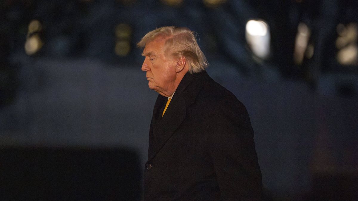 Poparcie dla Trumpa spada. Powód widać w sondażach