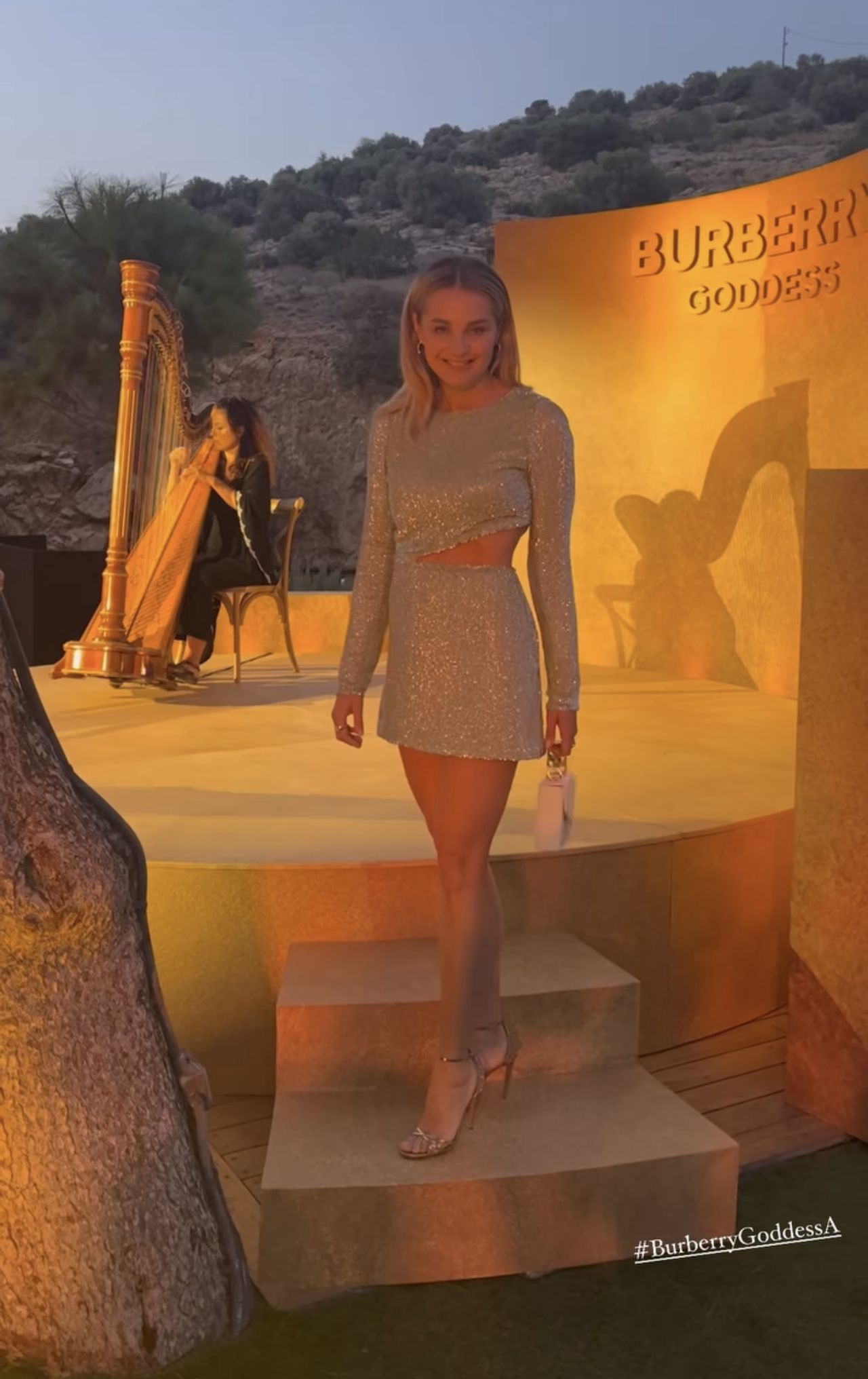 Małgorzata Socha na evencie marki Burberry w Grecji