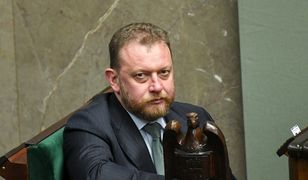 Łukasz Szumowski: Slalom przez ciemny las