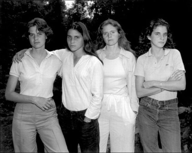 Fotograficzna tradycja - wspólne zdjęcia czterech sióstr, wykonane na przestrzeni 36 lat 2