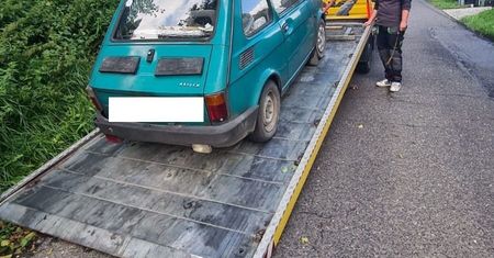 Jastrzębie Zdrój. Desperacki krok, uciekał maluchem przed policją