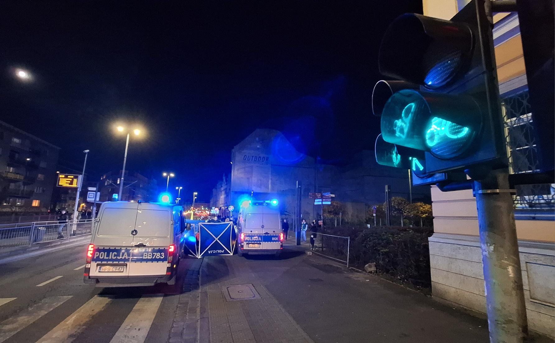 Potrącenie pieszego na pasach na ul. Kazimierza Wielkiego we Wrocławiu 6.11.2025