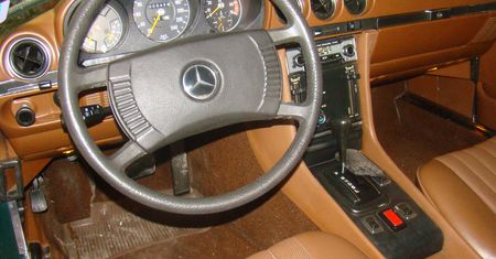 Mercedes 450 SL (R107) - wnętrze