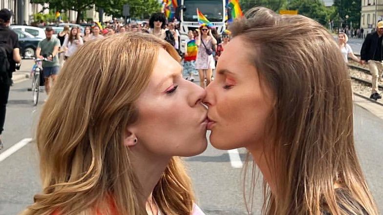 Marta Warchoł i Iwona Widomska