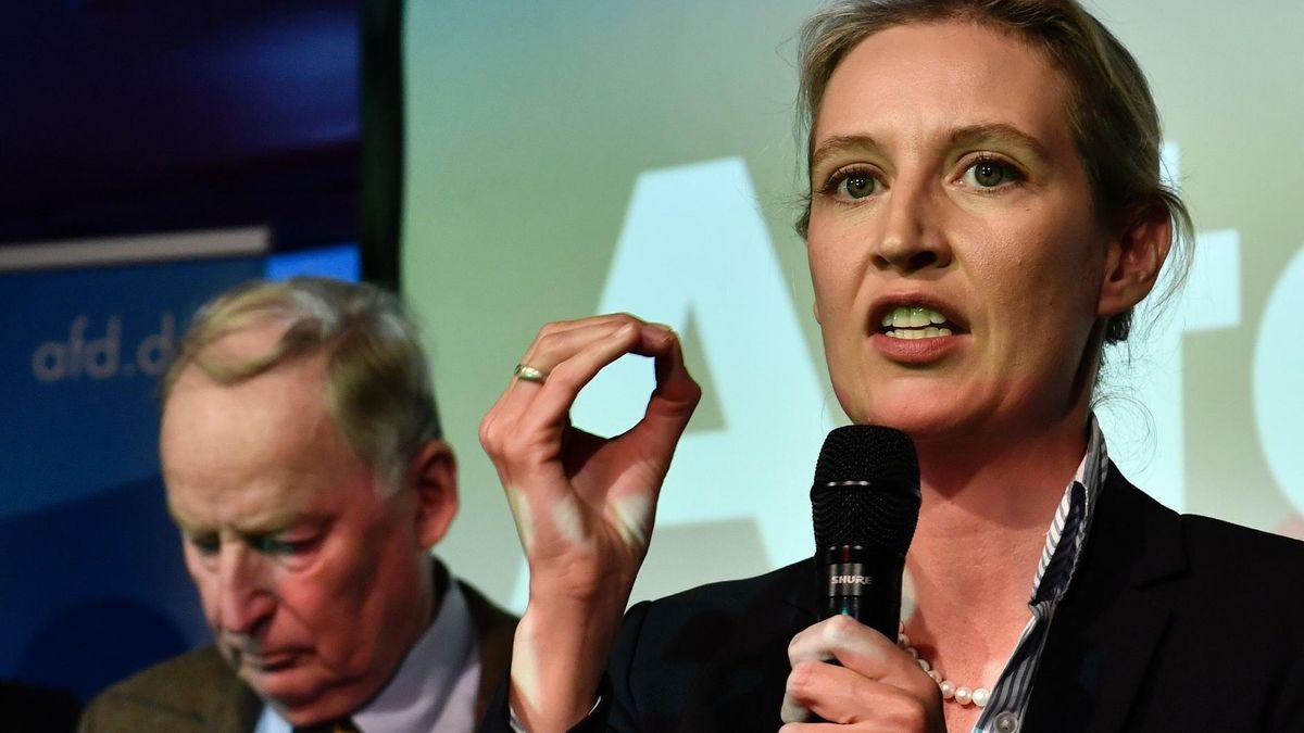 Liderzy Afd, Alice Weidel i Alexander Gauland podczas niedzielnego wieczoru wyborczego