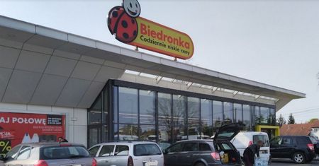 Biedronka rozdaje vouchery na zakupy. Tylko do końca sierpnia