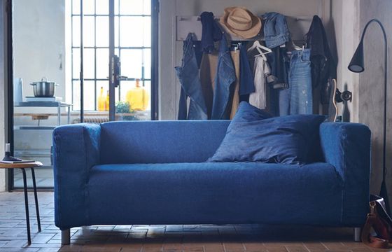 IKEA stawia na pokrowce na sofy z recyklingu