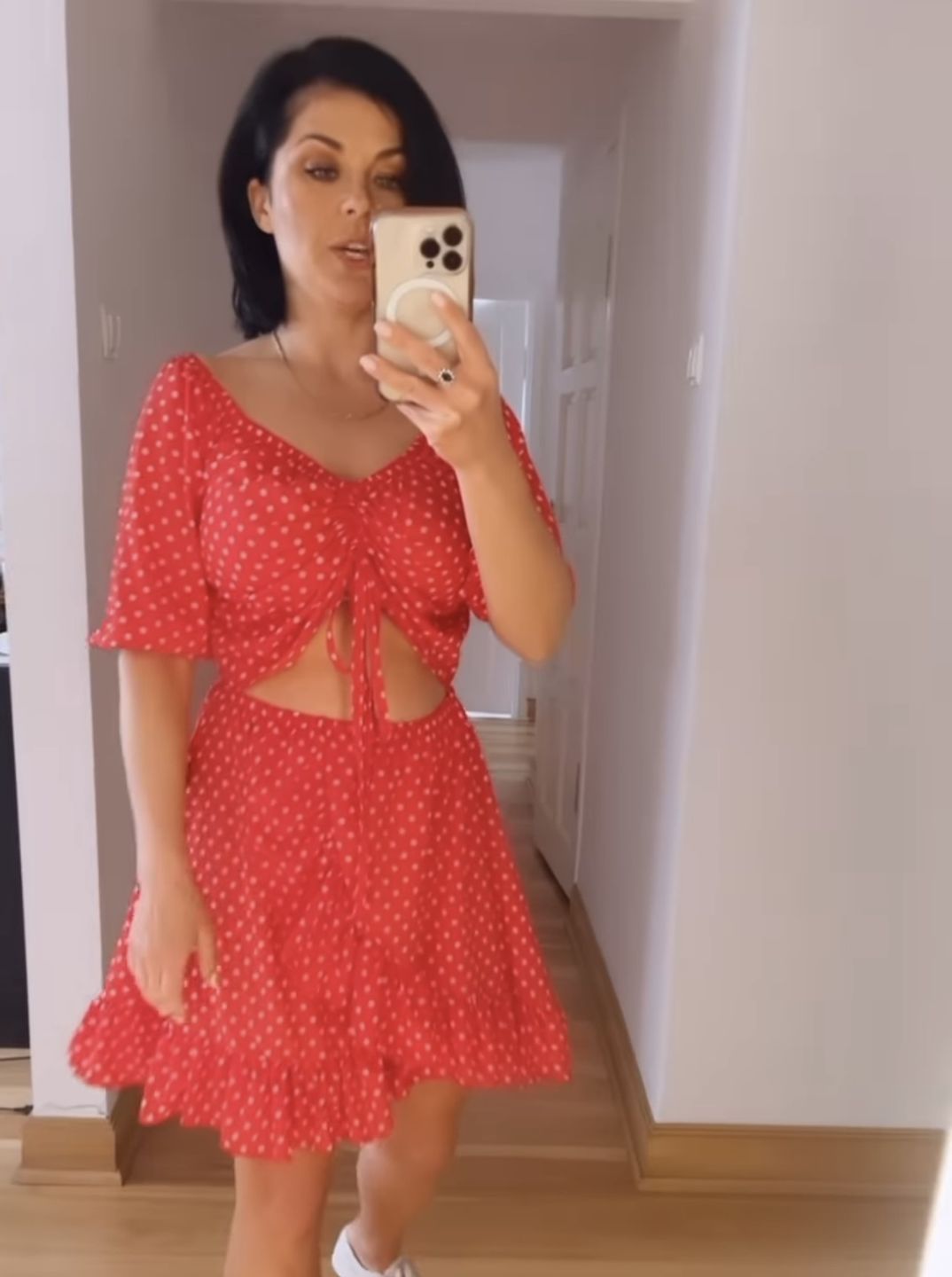 Katarzyna Cichopek odsłoniła brzuchInstagram/katarzynacichopek