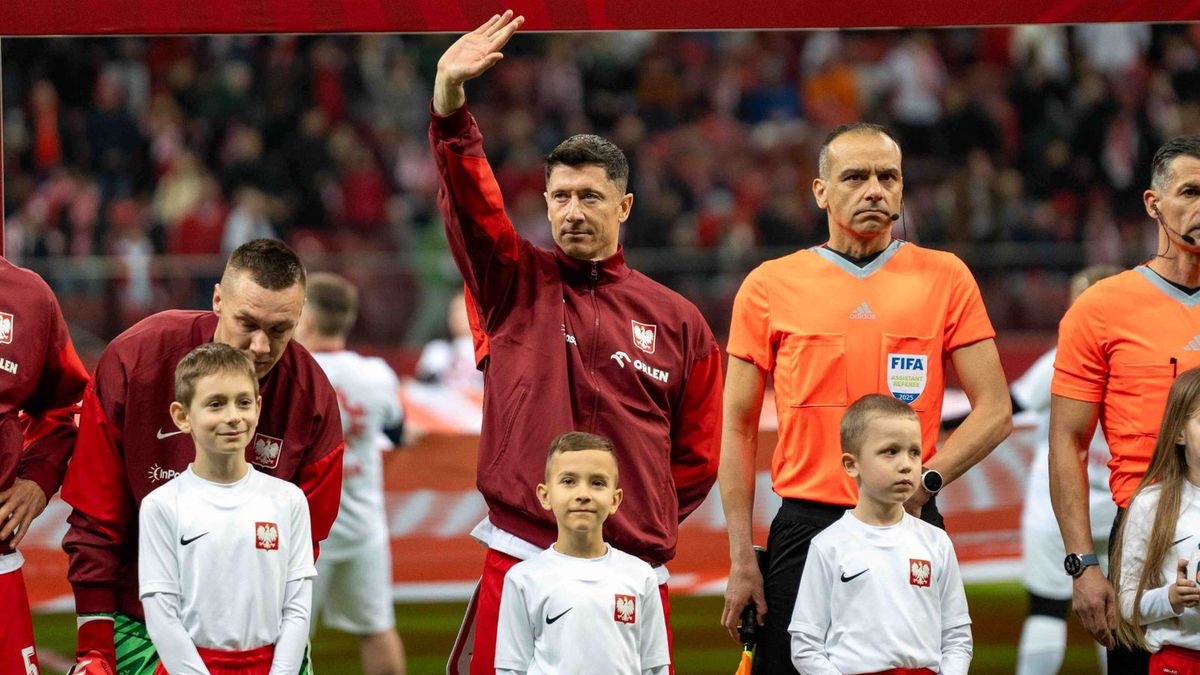 Newspix / IGOR ZADECKI/ARENA AKCJI/NEWSPIX.PL / Na zdjęciu: Robert Lewandowski