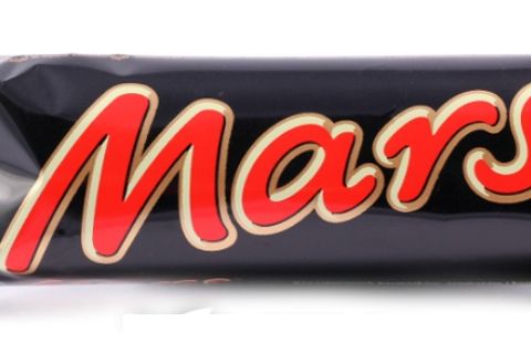 Mars rezygnuje z plastikowych opakowań na rzecz papieru