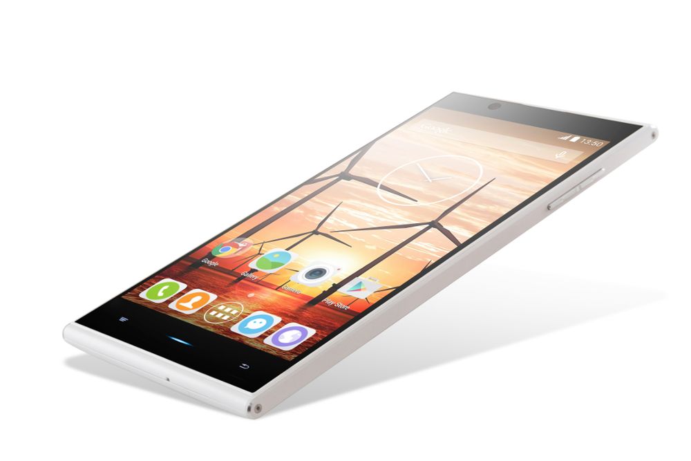 Nowy smartfon Goclevera z LTE, aparatem 13 Mpix Sony i metalowym wykończeniem 5