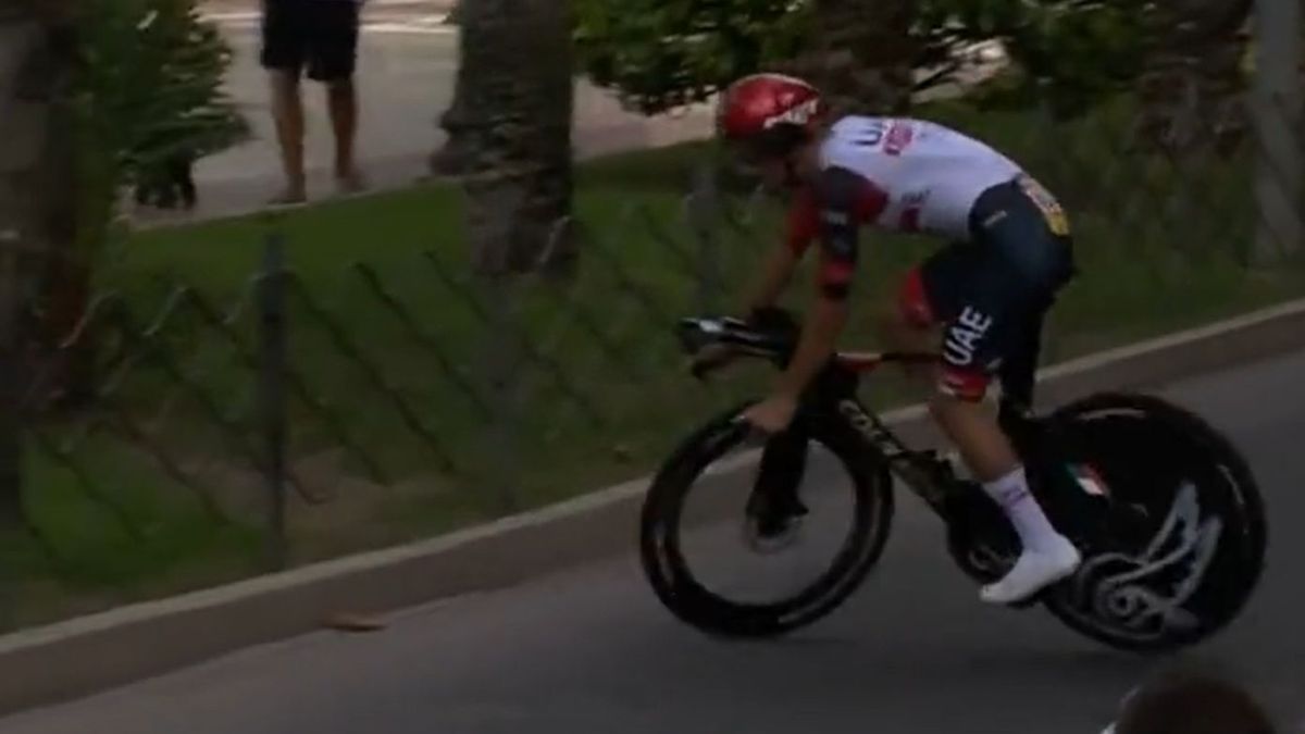 Twitter / Eurosport / Fatalny błąd tuż przed metą