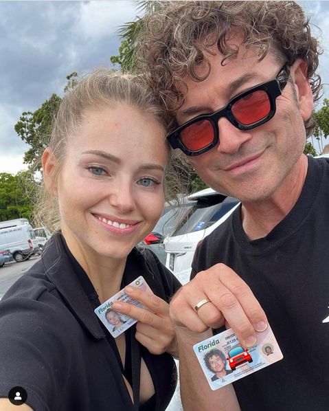 Caroline Derpienski uderza w Piotra Rubika