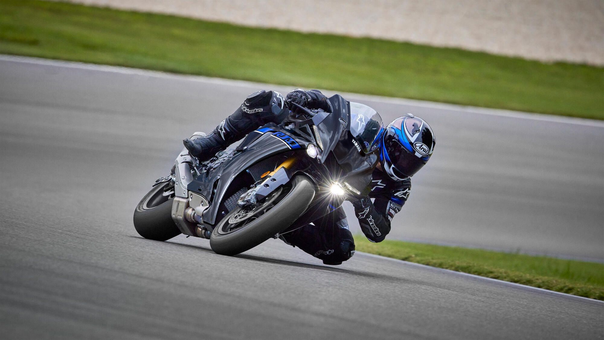 Yamaha R1M