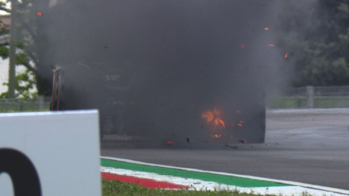 Zdjęcie okładkowe artykułu: Twitter / Formula 1 / Na zdjęciu: płonący bolid Williamsa