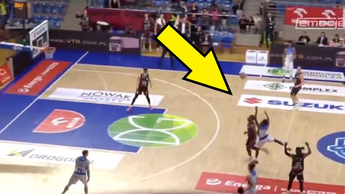 Twitter / oficjalny profil Energa Basket Ligi / Szalony rzut Gerry'ego Blakesa