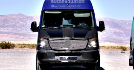 Mercedes-Benz Sprinter z nową twarzą