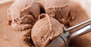 Przepis, który pokochają wszystkie dzieci. Te lody czekoladowe to pewniak na lato