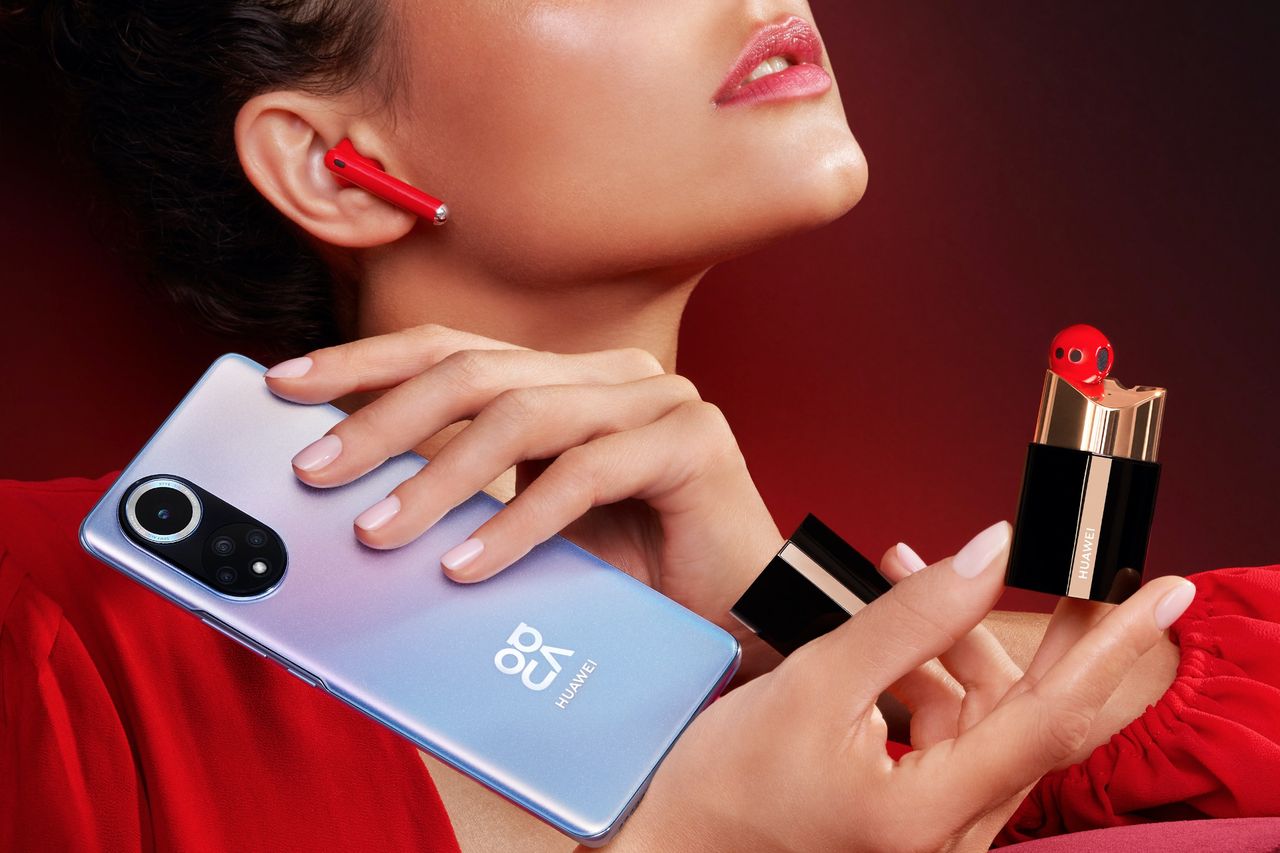 Nowe smartwatche i słuchawki w kształcie szminki. Huawei podał polskie ceny
