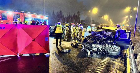 Czołowe zderzenie na S7. Porażające informacje