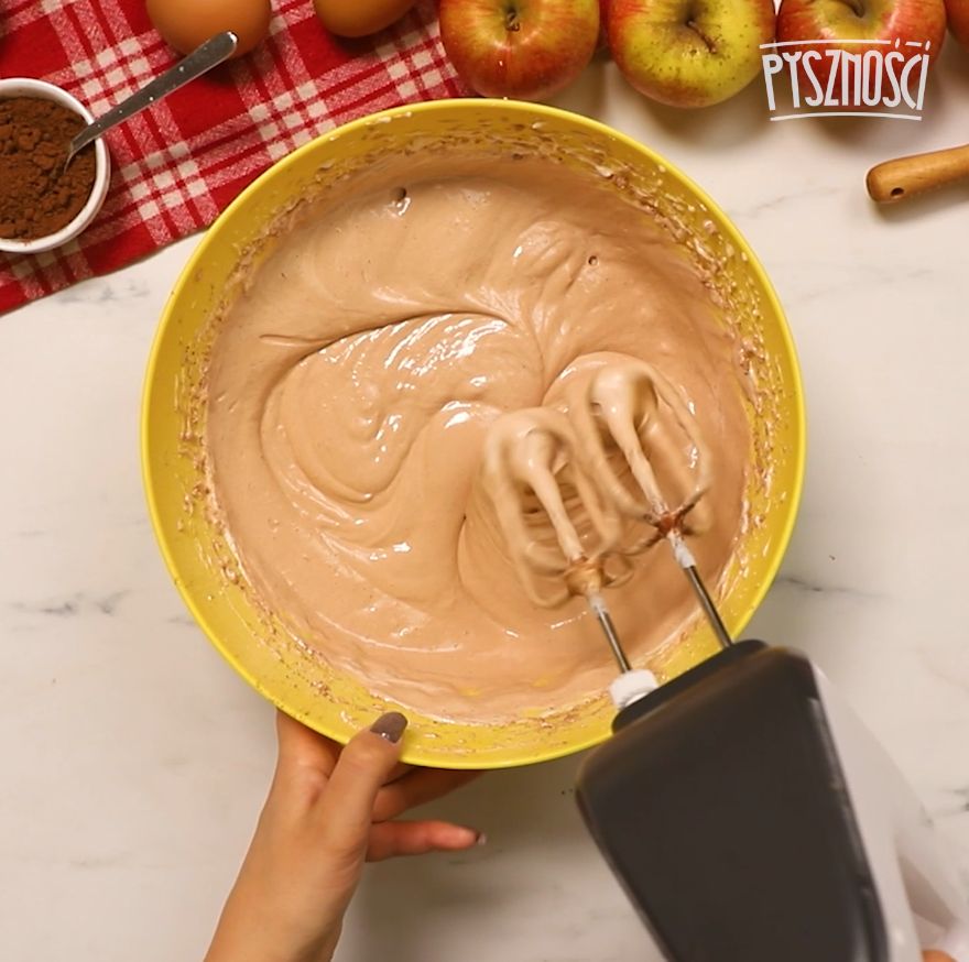 Cocoa sponge cake batter