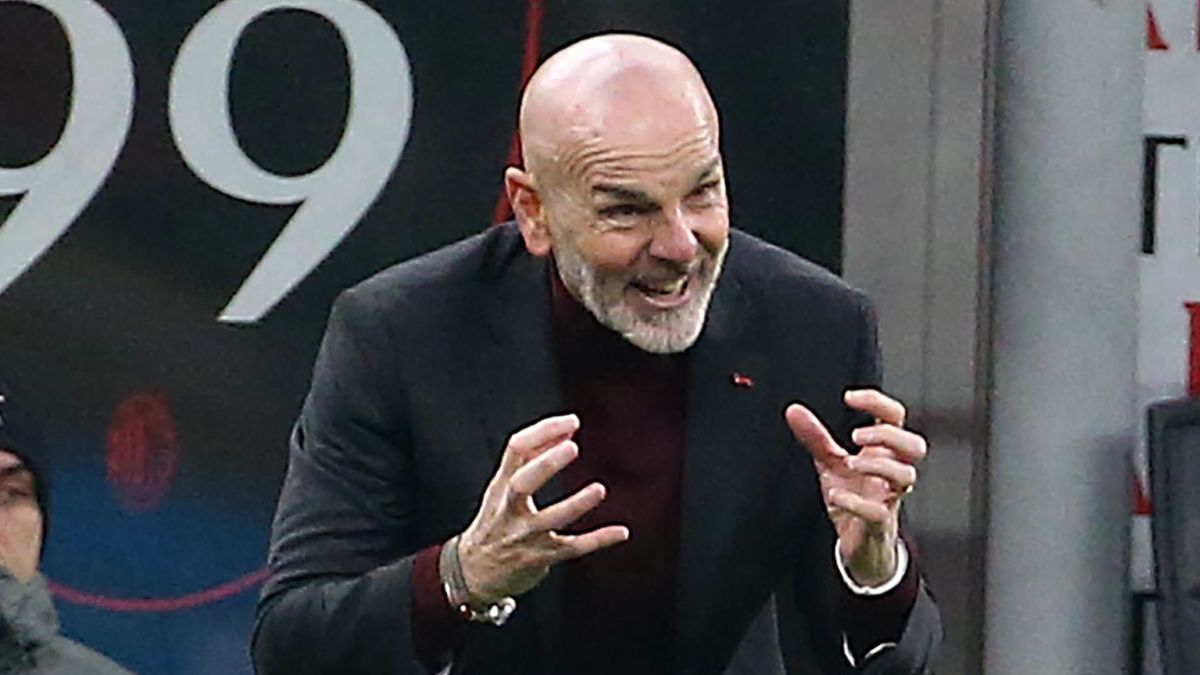 Zdjęcie okładkowe artykułu: PAP/EPA / MATTEO BAZZI / Na zdjęciu: Stefano Pioli, trener AC Milan