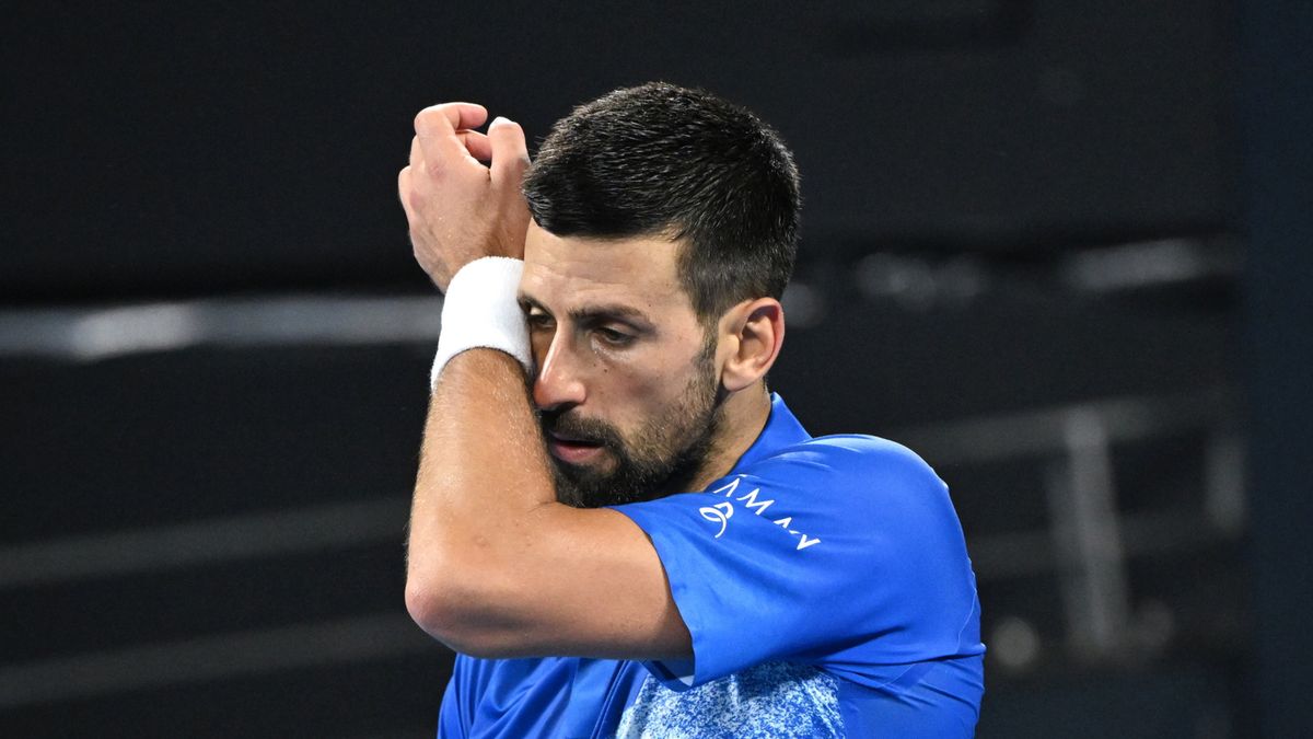 PAP/EPA / DARREN ENGLAND / Na zdjęciu: Novak Djoković