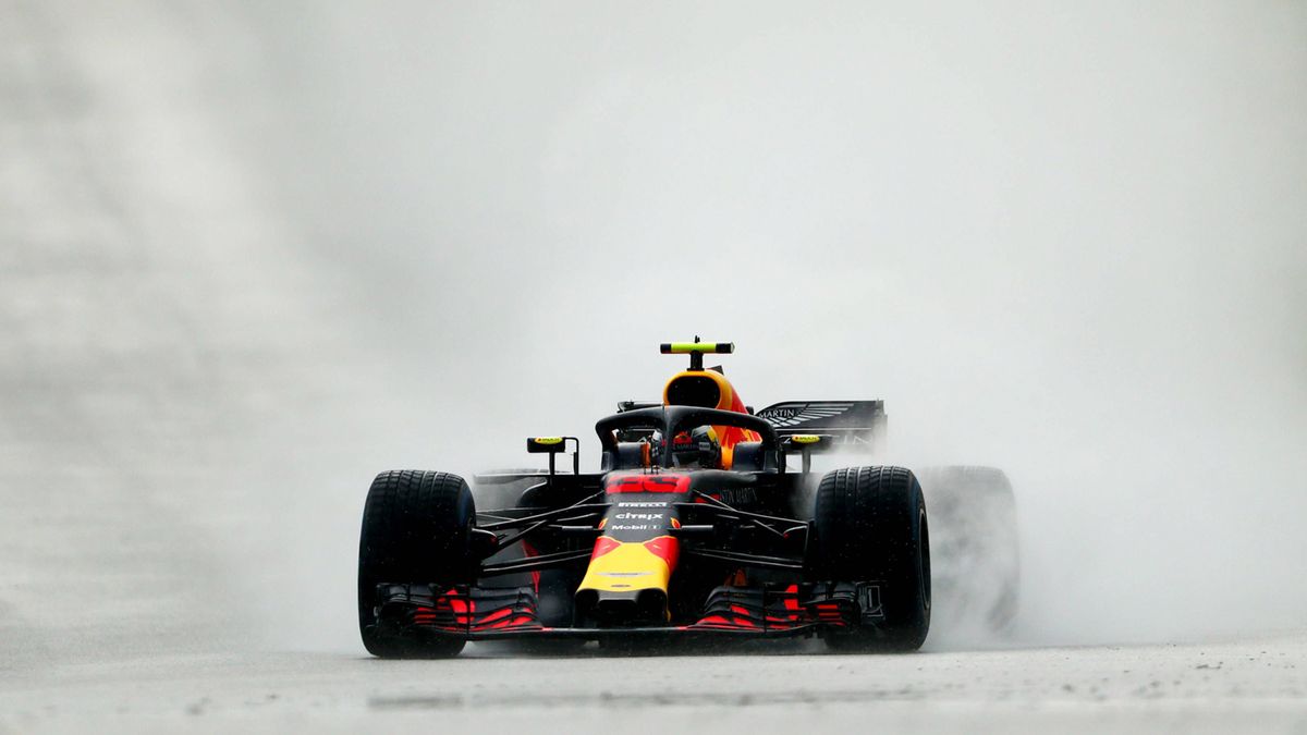 Max Verstappen podczas jazdy w deszczu