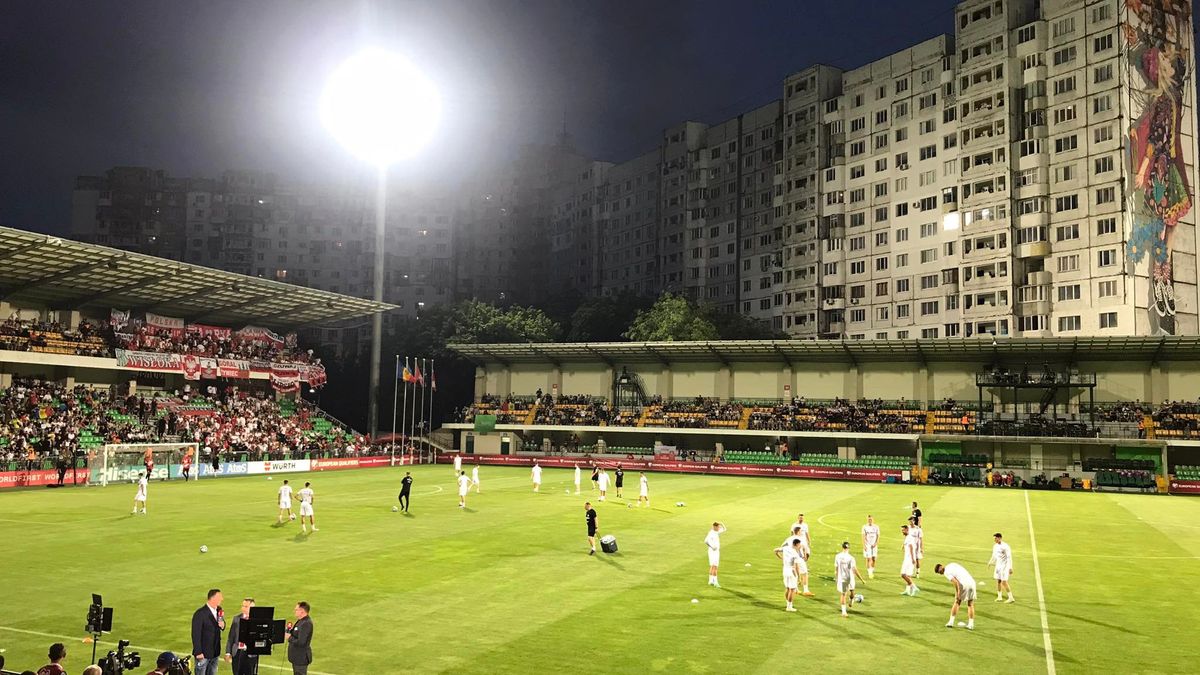 Zdjęcie okładkowe artykułu: WP SportoweFakty / Mateusz Skwierawski / Na zdjęciu: stadion w Kiszyniowie