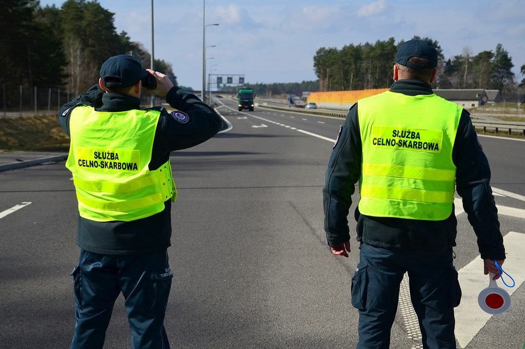 KAS zatrzymała transport 25 ton śmieci ze Szwecji. Był wyczuwalny zapach
