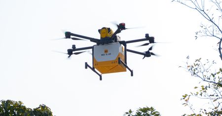 Pekin zaciska kontrolę nad niebem. Ogromna strefa i zakaz dronów