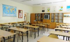 Wiele wakatów w szkołach. W taki sposób radzą sobie dyrektorzy