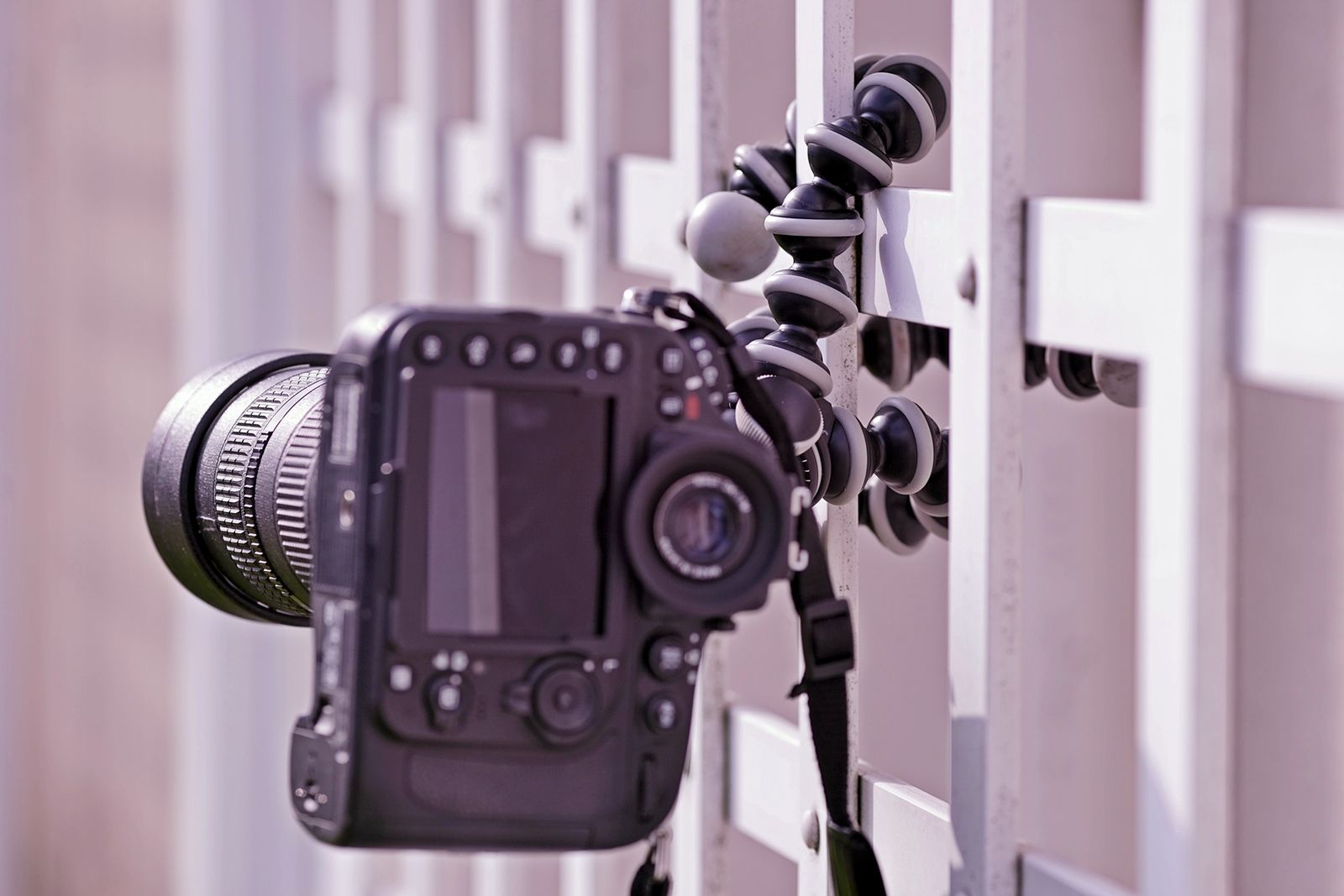 Joby Gorillapod SLR-Zoom czyli małpa trzymająca lustrzankę z zoomem 10