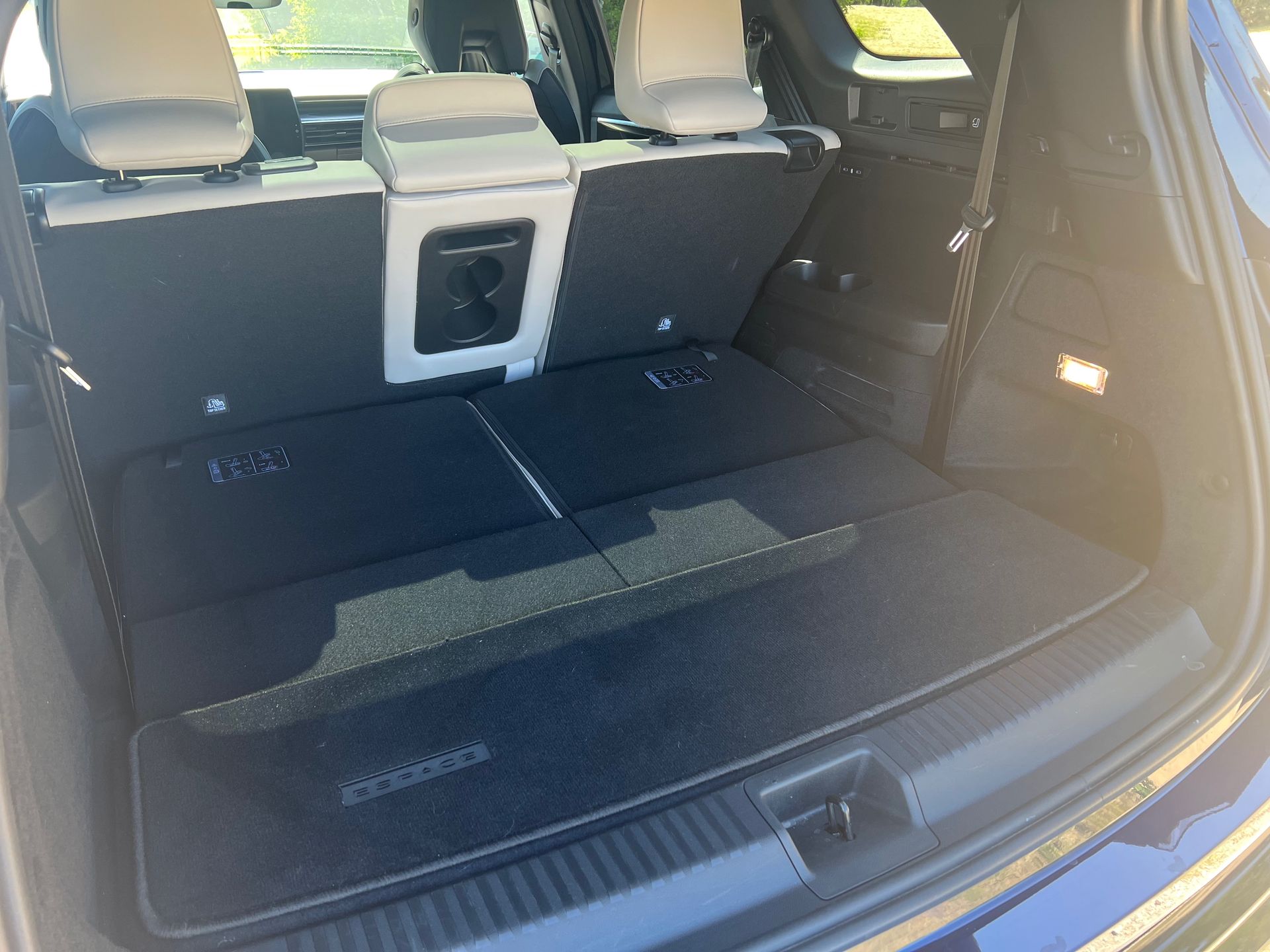 Renault Espace E-Tech