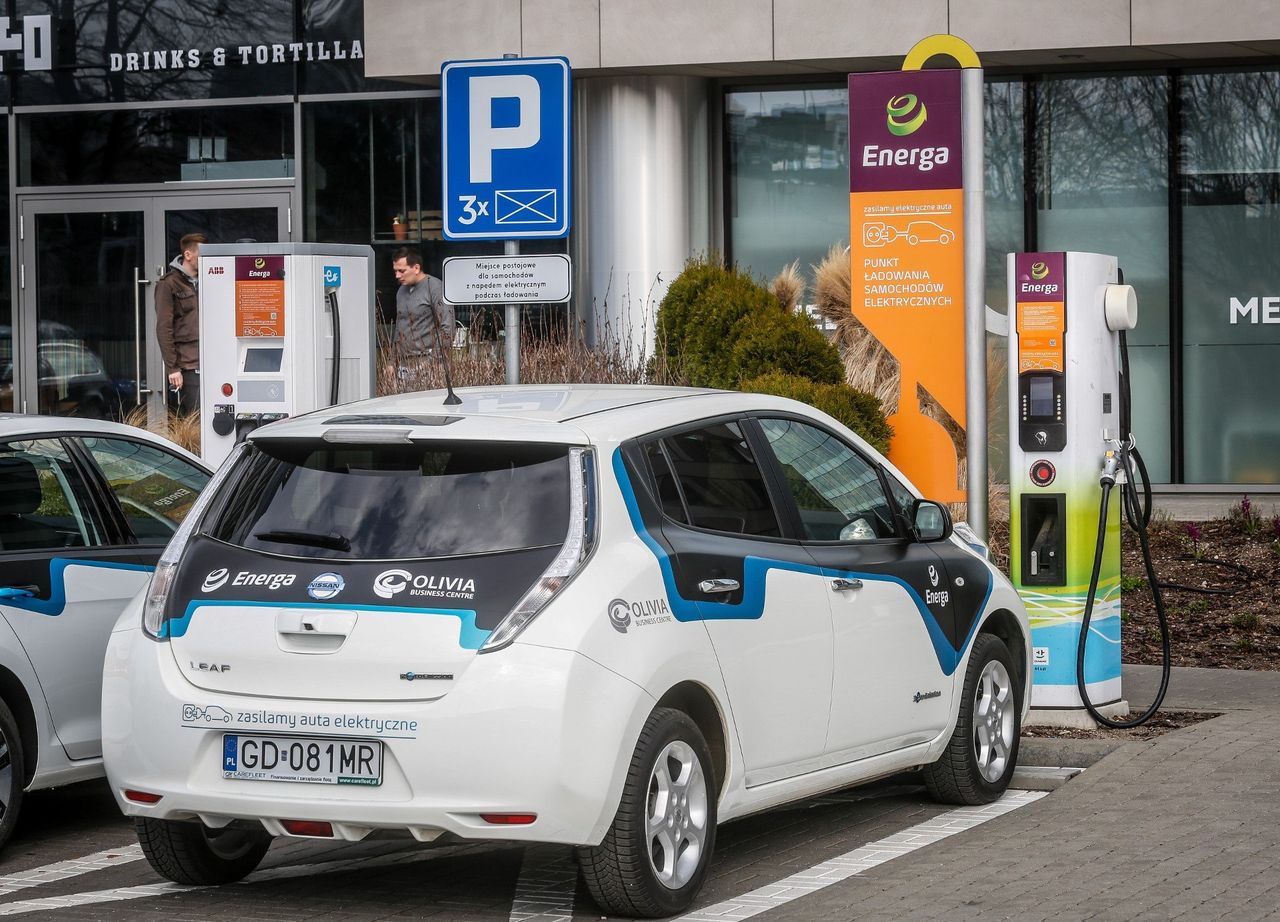 Rynek samochodowy. 50% elektryków do 2032 roku?