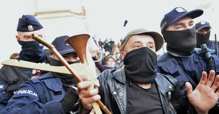 Strajk kobiet. Ataki na demonstrantów w Białymstoku, Wrocławiu i Poznaniu