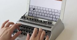Maszyna do pisania na iPadzie