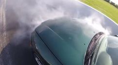 #dziejesiewmoto: Wyścig zakończony pożarem silnika, motobot na bazie BMW i niesamowita kolekcja samochodów