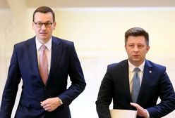 Afera mailowa. Premier miał naciskać o zapis o niekaraniu osób zaangażowanych w walkę z pandemią