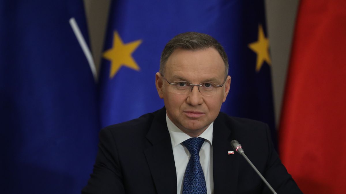 Prezydent Andrzej Duda "uderzył" w decyzję ministra sprawiedliwości Adama Bodnara