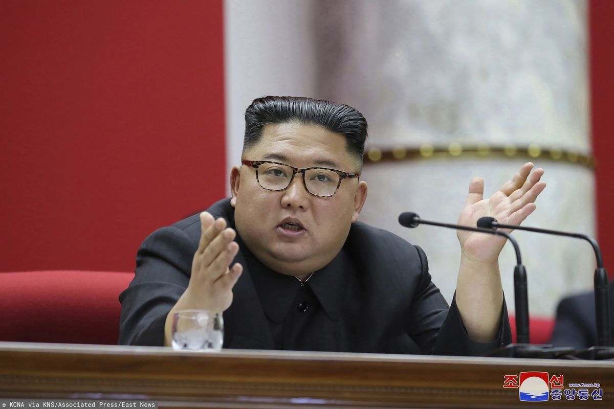 Korea Północna. Na zdjęciu przywódca państwa Kim Dzong Un
