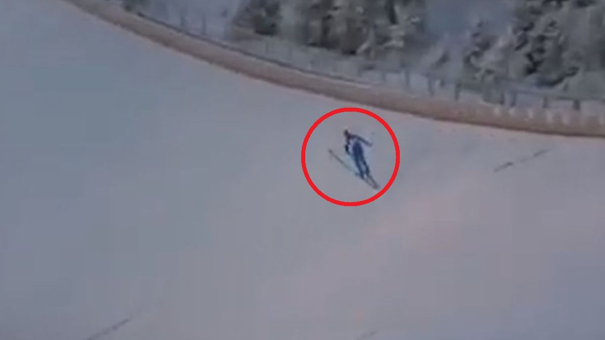Zdjęcie okładkowe artykułu: Twitter / SkiJumpGirl_PL / Na zdjęciu: treningowy skok Petera Prevca w Ruce