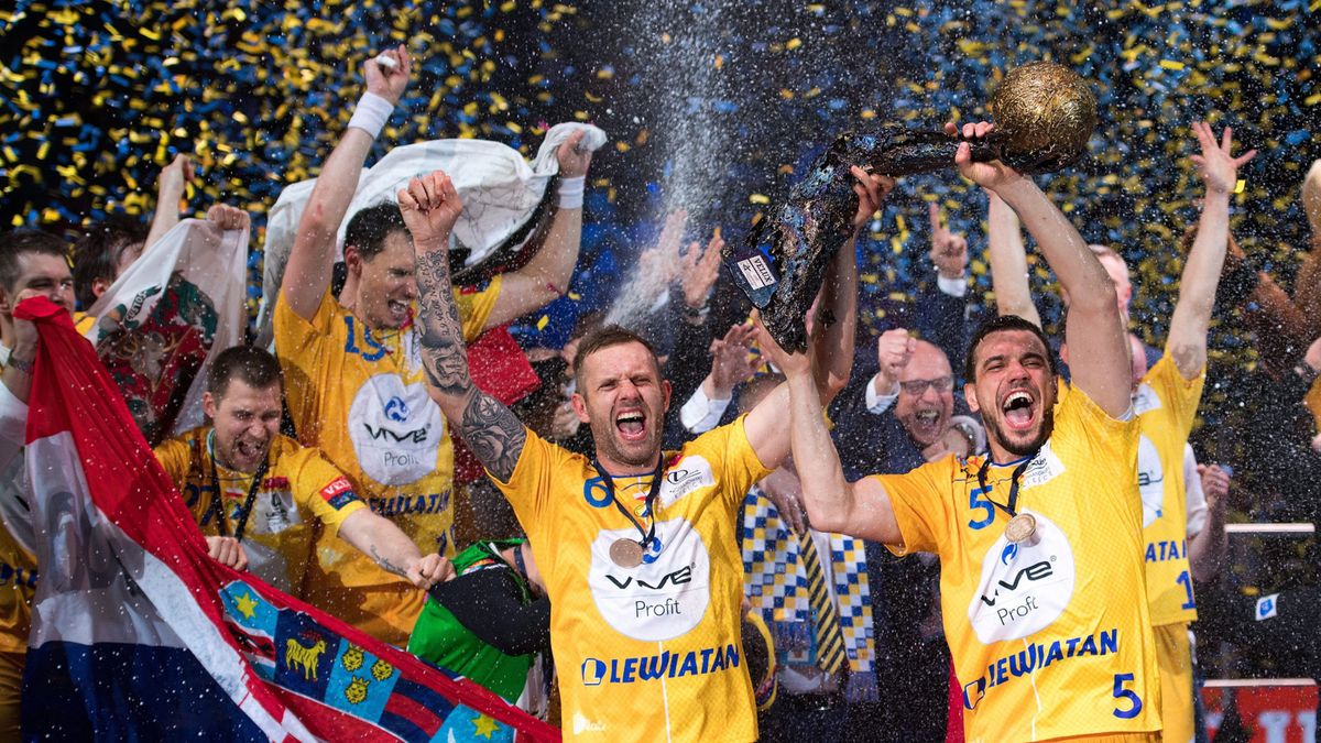 PAP/EPA / MARIUS BECKER