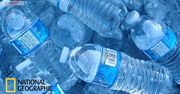 Dlaczego nie warto kupować wody w butelkach? (WIDEO)