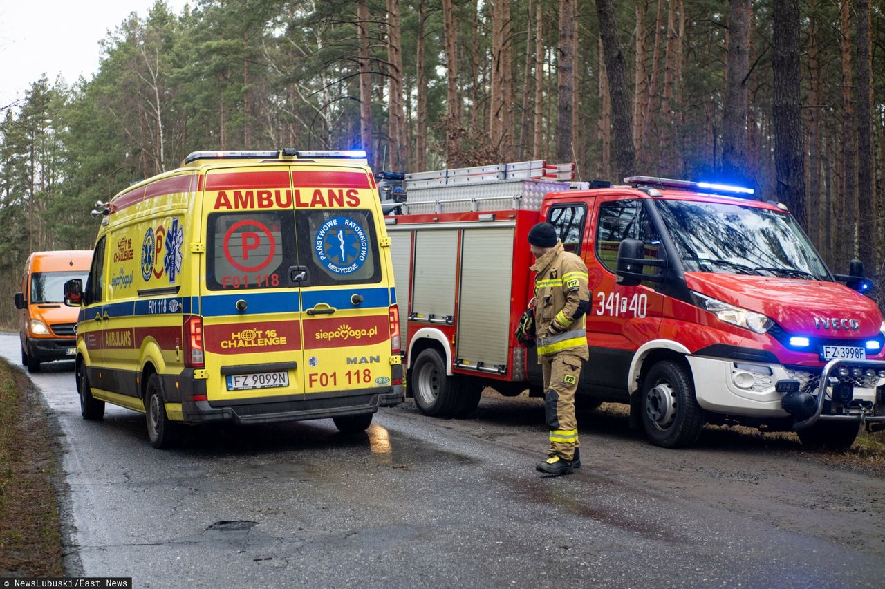 Wypadek autobusu na Podkarpaciu. Wysłano 3 śmigłowe LPR