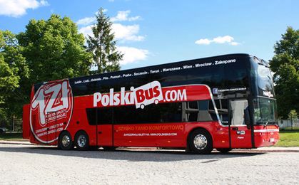 PolskiBus.com wprowadza zniżki ustawowe. Ale nie dla wszystkich
