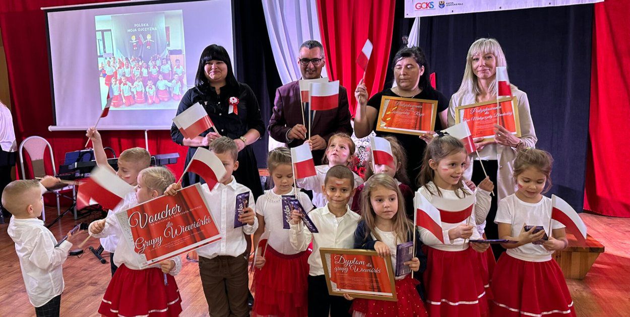Legnickie Pole: VI Przegląd Piosenki Patriotycznej "Śpiewam Mojej Ojczyźnie"