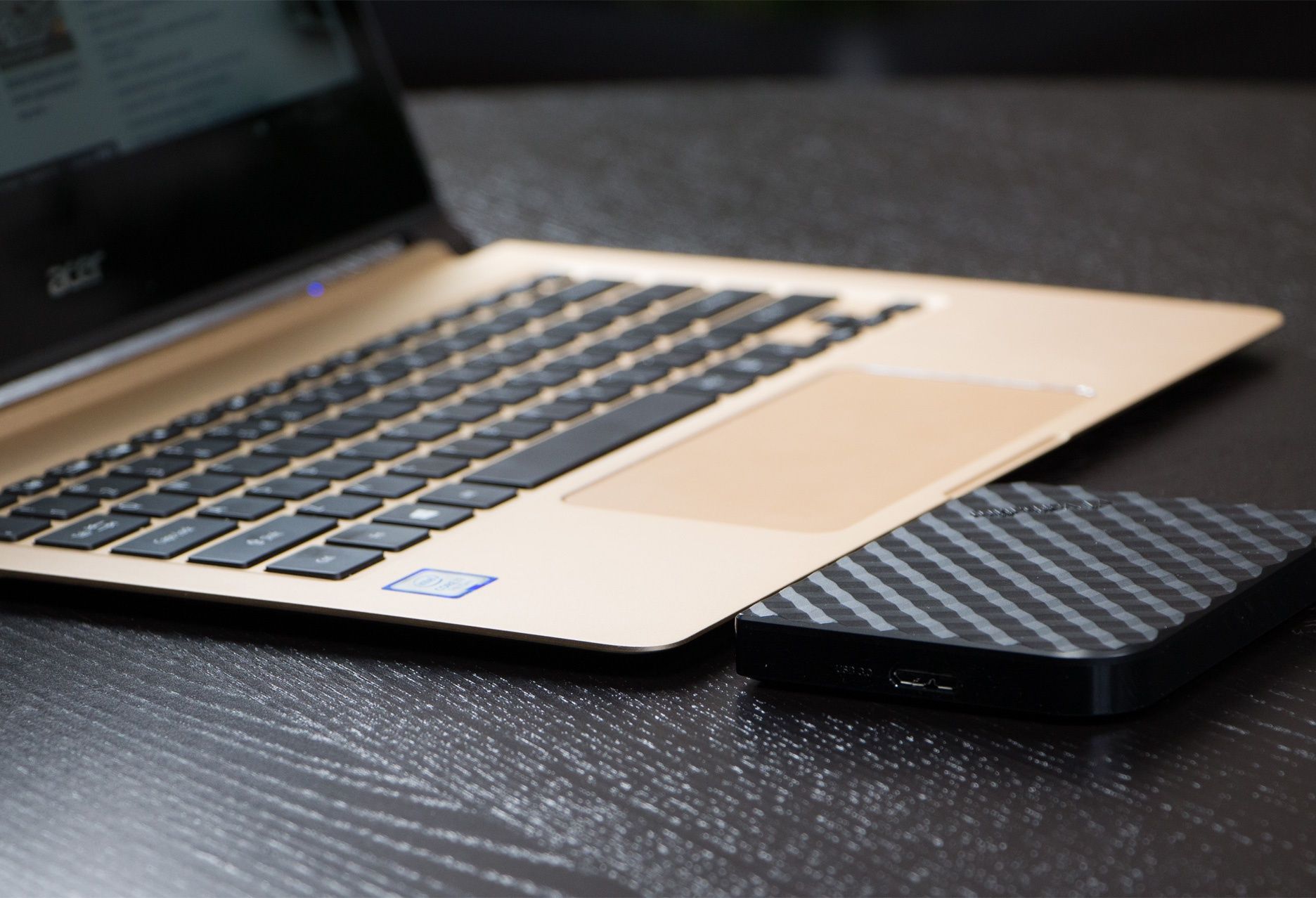 Acer Swift 7 vs dysk zewnętrzny