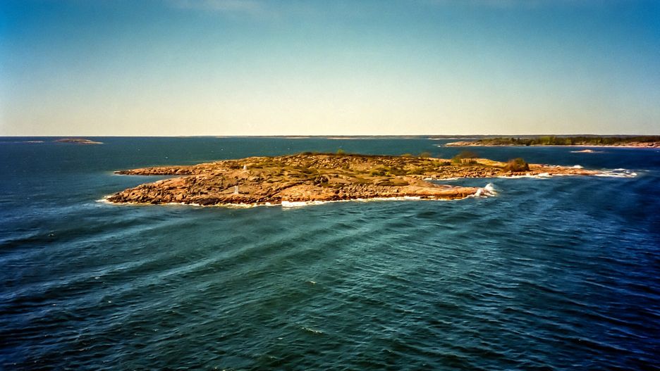 Wycieczka na Wyspy AlandzkieFot. Woody Ochnio/East News, maj 2001, wyspy Alandzkie autonomiczne terytorium Finlandii, skaliste wyspy archipelagu,Woody Ochnio