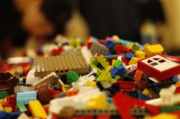 CH Korona we Wrocławiu zamienia się w Hogwart! Czarodziejski weekend z LEGO Harry Potter – nie przegap tej magicznej przygody